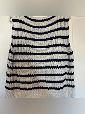 Abercrombie & Fitch Black and Cream Striped Sleeveless Knit Top